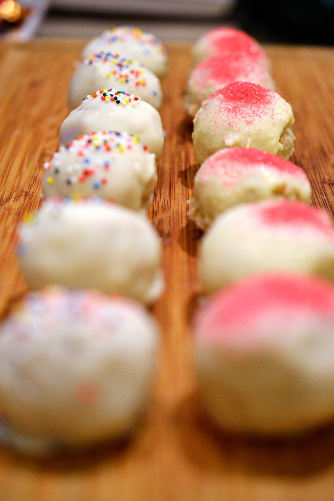 SPRINKLEDCAKEPOPS