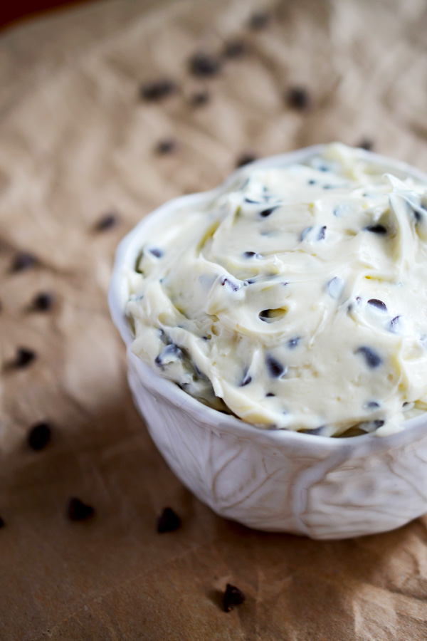 choc-chip-cream-cheese-dip-3