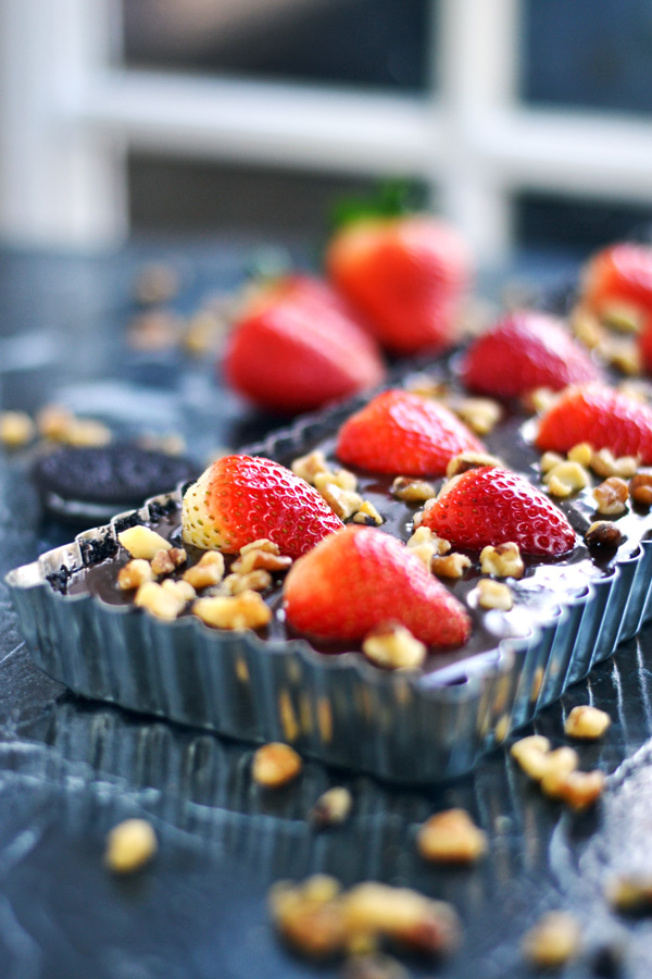 No Bake Strawberry Chocolate Tart ready to serve