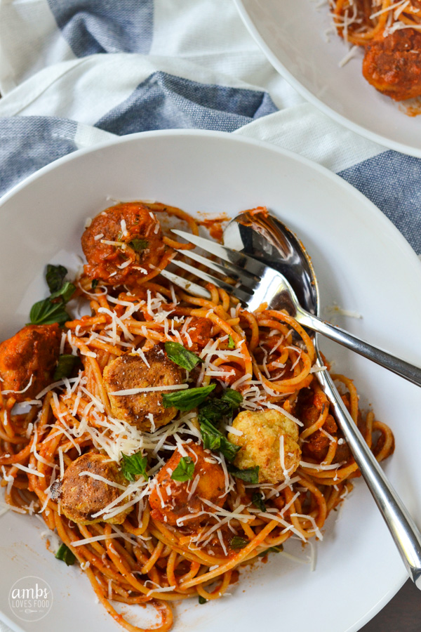 CHICKEN MEATBALLS & SPAGHETTI – AMBS LOVES FOOD